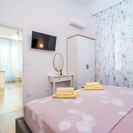 Old Town Spot Apartman *